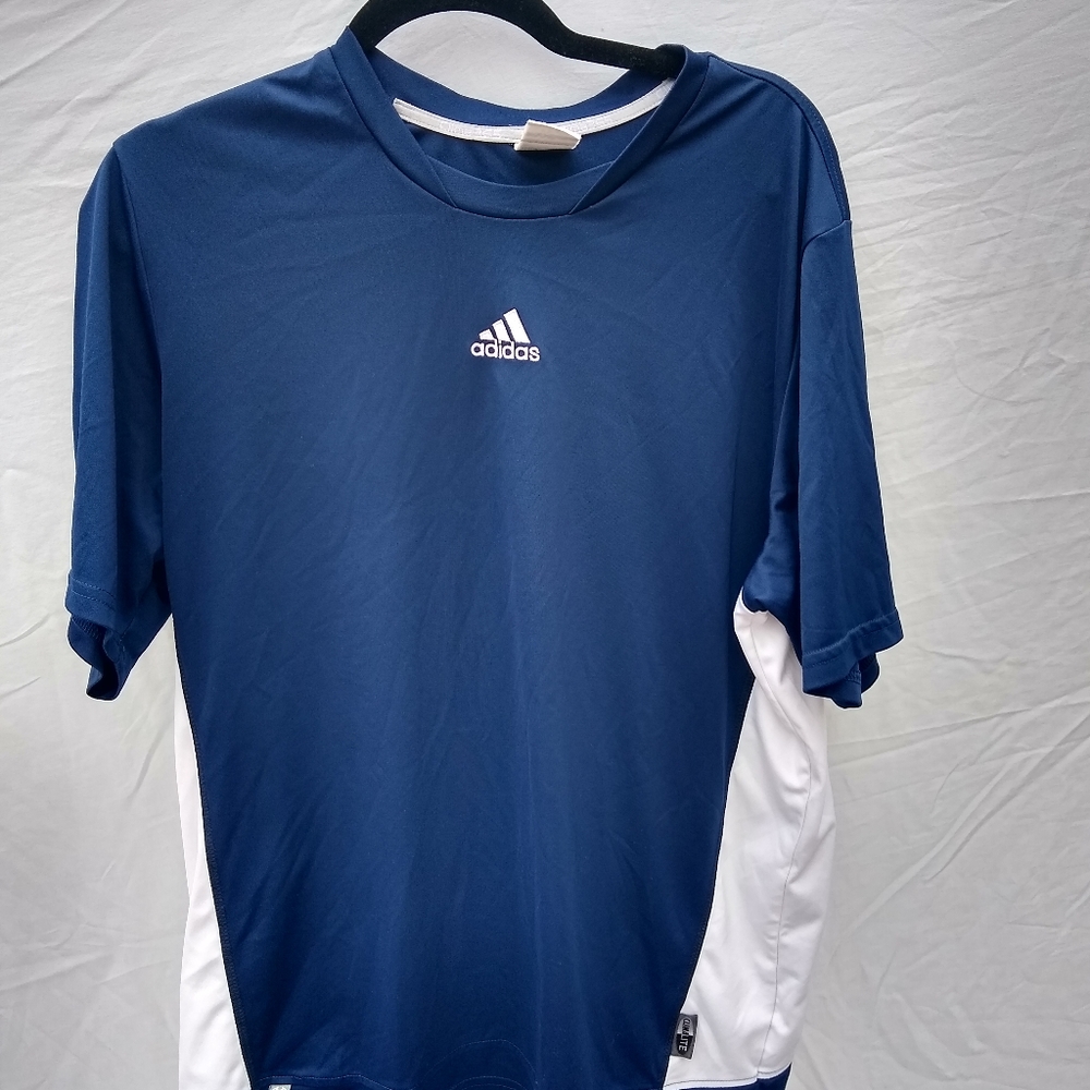 Men's Adidas top